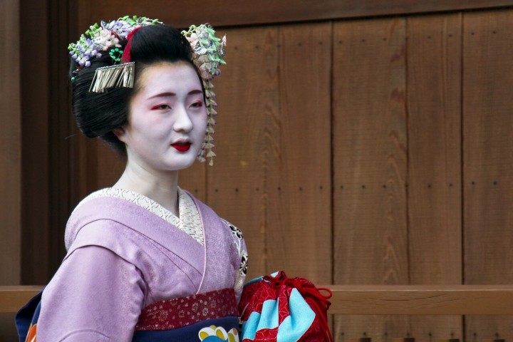 Kabuki-Geisha-Show zum Jahresende in Kyoto inmitten einer Pandemie zu sehen
