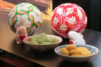 Temari-Bälle aus Japan - Bunte Kugeln als Dekoration